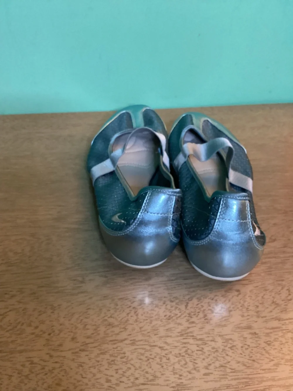 Nike Mary Jane Sport Ballerina Flat Size 8 EUC